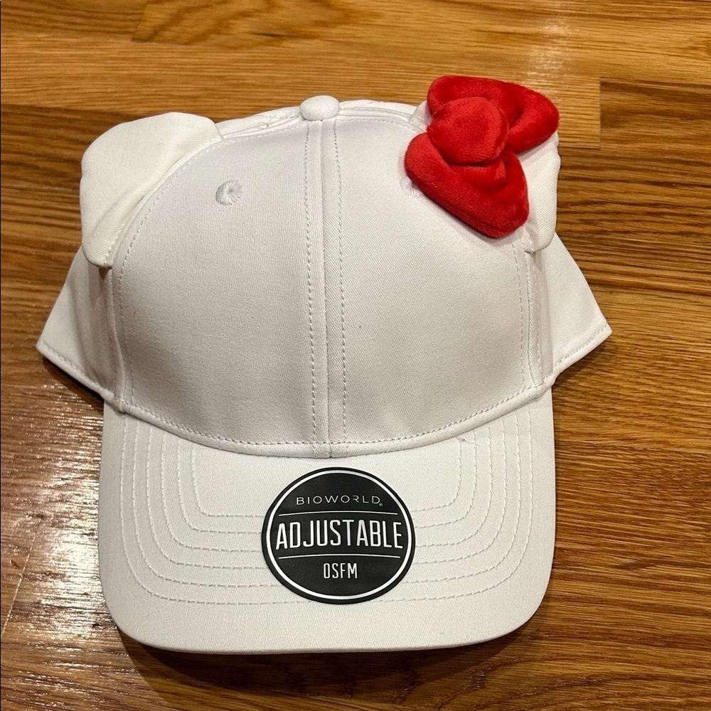 Bioworld Hellow Kitty one size snap back White hat new with tags